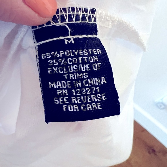 J for Justify White Button Down Hidden Buttons Collared - Size M - Picture 4 of 4